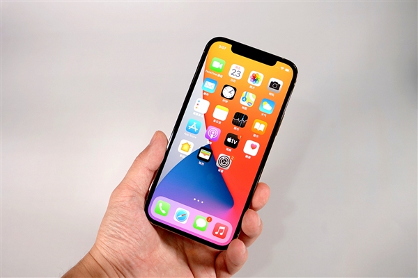 绿春苹果手机维修分享iOS 14.2修订版已到，专属iPhone 12系列 